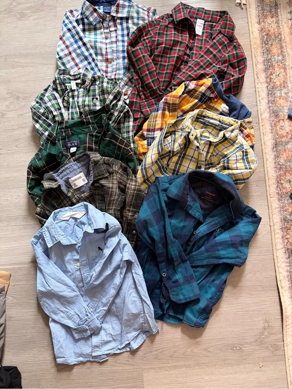 Bundle of Plaid Boys' Button-Down Shirts 4-5t